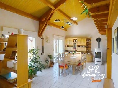 /international/fr/saint-ferreol-d-auroure-auvergne-310101488046/