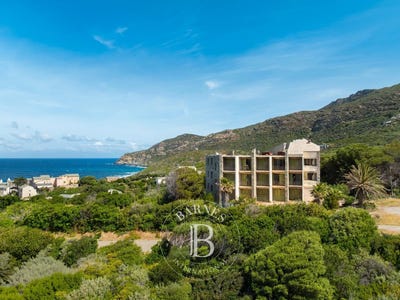 /international/fr/centuri-corsica-310107949979/