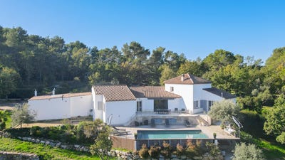 /international/fr/tourrettes-hh-15586697-tourrettes-provence-alpes-cote-d-azur-310100955239/?lang=zh-cn