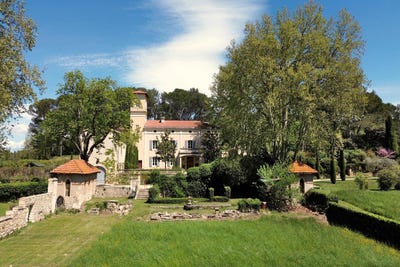 /international/fr/pernes-les-fontaines-provence-alpes-cote-d-azur-310100605311/