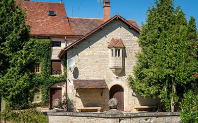 /international/fr/pont-la-ville-ardennes-310106943968/
