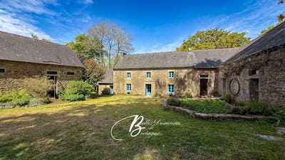 /international/fr/quimper-brittany-310108008780/