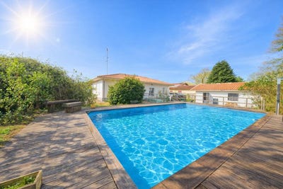 /international/fr/narrosse-aquitaine-310107970143/