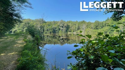 /international/fr/champniers-et-reilhac-aquitaine-310101082257/