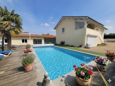 /international/fr/chaleins-rhone-310107414932/