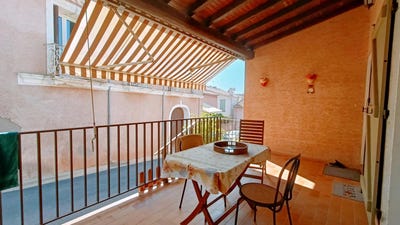 /international/fr/cazedarnes-languedoc-roussillon-310100736843/?lang=en