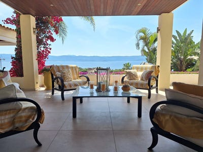 /international/fr/ajaccio-corsica-310107046633/