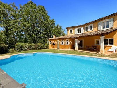 /international/fr/fayence-provence-alpes-cote-d-azur-310109022404/
