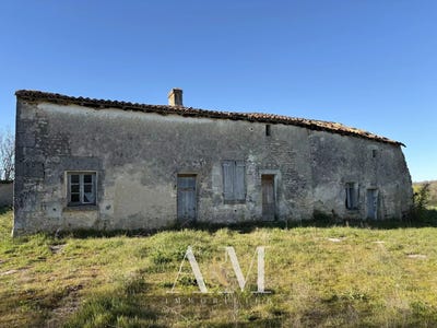 /international/fr/roullet-saint-estephe-charente-120091357721/