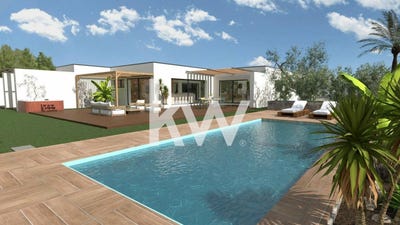 /international/fr/uzes-languedoc-roussillon-310101184637/?lang=en
