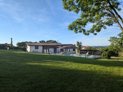 /international/fr/albefeuille-lagarde-midi-pyrenees-310108727155/?lang=id
