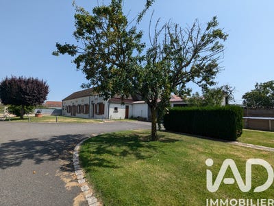 /international/fr/sully-sur-loire-centre-val-de-loire-310106772918/