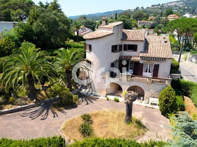 /international/fr/mandelieu-la-napoule-provence-alpes-cote-d-azur-310100698593/