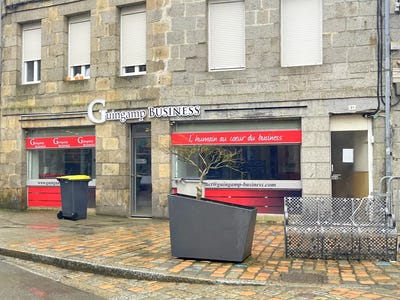 /international/fr/guingamp-brittany-310104426683/