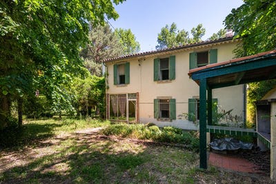 /international/fr/quillan-languedoc-roussillon-310108760169/