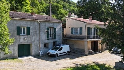 /international/fr/estoublon-provence-alpes-cote-d-azur-310100388348/