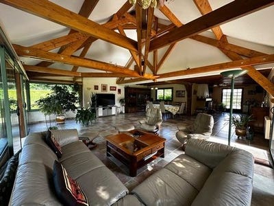 /international/fr/parigne-le-polin-pays-de-la-loire-310100861021/