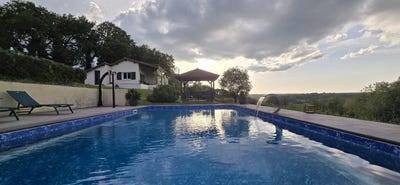 /international/fr/sainte-maure-de-peyriac-aquitaine-310107245754/