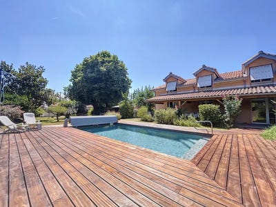 /international/fr/saint-emilion-aquitaine-310110358156/