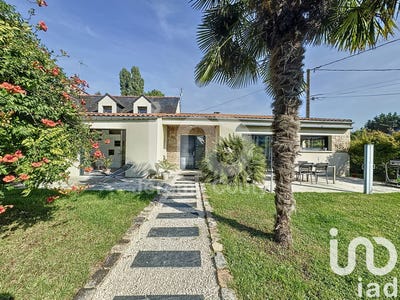 /international/fr/saint-etienne-de-montluc-pays-de-la-loire-310100790253/