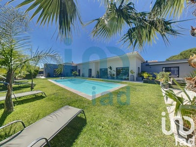 /international/fr/les-arcs-provence-alpes-cote-d-azur-310100141021/