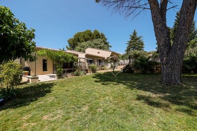 /international/fr/beaumes-de-venise-provence-alpes-cote-d-azur-310100367708/