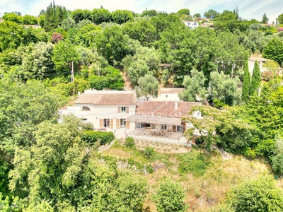 /international/fr/bagnols-en-foret-provence-alpes-cote-d-azur-310101357973/?lang=zh-tw