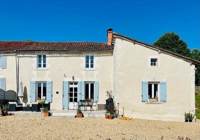 /international/fr/aubeterre-sur-dronne-charente-310106541091/?lang=th