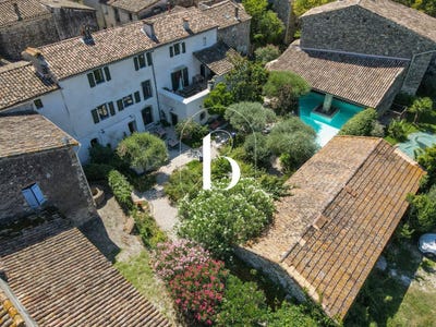 /international/fr/vezenobres-languedoc-roussillon-310107949886/