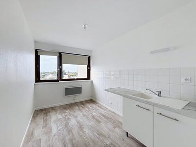 /international/fr/la-chaussee-saint-victor-centre-val-de-loire-310108926326/