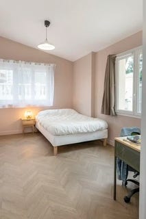 /international/fr/rue-des-roses-bron-rhone-310107520902/