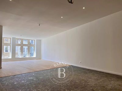 /international/fr/beaune-burgundy-310100604591/