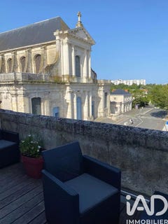 /international/fr/la-rochelle-franche-comte-310103605653/