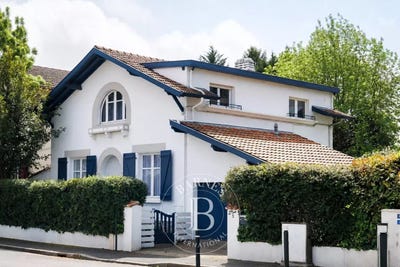 /international/fr/bayonne-aquitaine-310107649846/