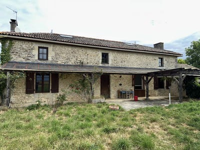 /international/fr/sommieres-du-clain-charente-310109078685/