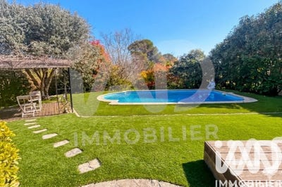 /international/fr/sommieres-charente-310107010227/