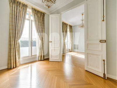 /international/fr/paris-ile-de-france-310108701449/