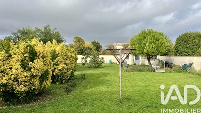 /international/fr/croix-chapeau-charente-310103801119/