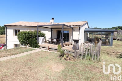 /international/fr/orignolles-charente-310101078353/