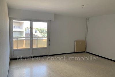 /international/fr/nimes-languedoc-roussillon-310100992664/?lang=en