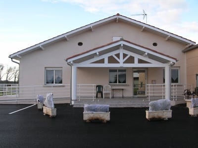 /international/fr/eugenie-les-bains-aquitaine-310104462748/