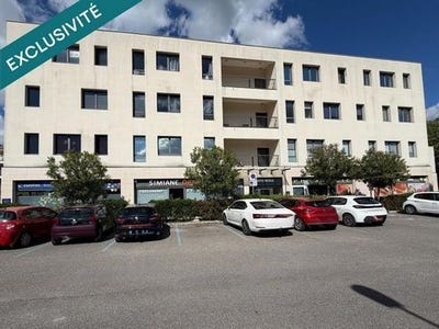 /international/fr/simiane-collongue-provence-alpes-cote-d-azur-310108247586/