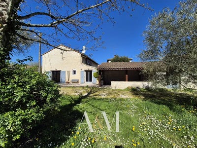 /international/fr/saint-amant-de-boixe-charente-310107045684/