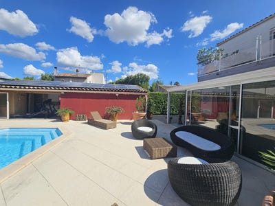/international/fr/lunel-languedoc-roussillon-310100286151/