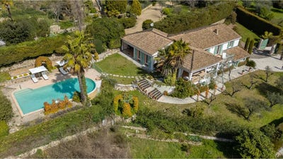 /international/fr/opio-hh-15737063-opio-provence-alpes-cote-d-azur-310100957426/