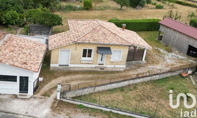 /international/fr/les-eglisottes-et-chalaures-aquitaine-310100826390/