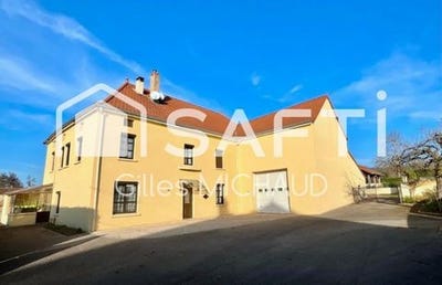 /international/fr/pouilly-sous-charlieu-rhone-310099686097/