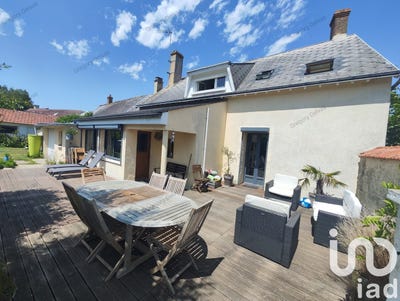 /international/fr/courcy-aux-loges-centre-val-de-loire-310100234347/?lang=zh-tw