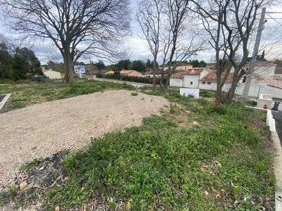 /international/fr/pelissanne-provence-alpes-cote-d-azur-310106268421/