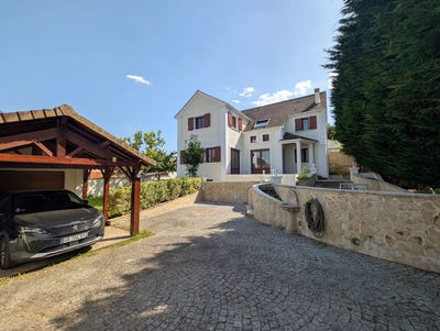 /international/fr/les-clayes-sous-bois-ile-de-france-310109078759/